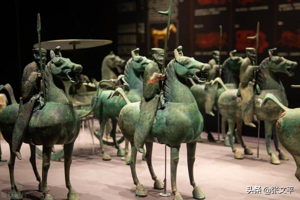 殳：甲骨文就有這個字，山西人至今還常掛在嘴邊，可沒幾個人認識