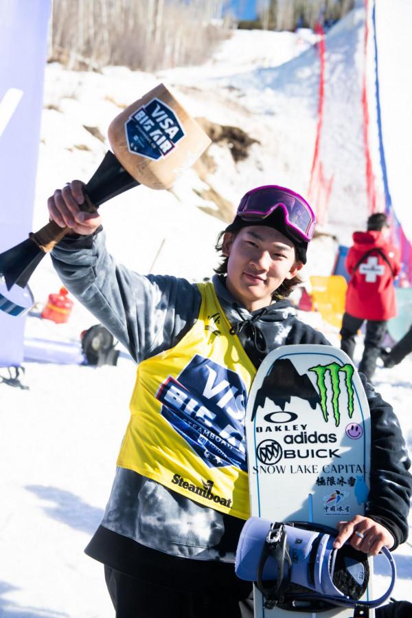 單板滑雪坡障世界盃蘇翊鳴位列第六，躋身決賽，衝擊該項首枚獎牌