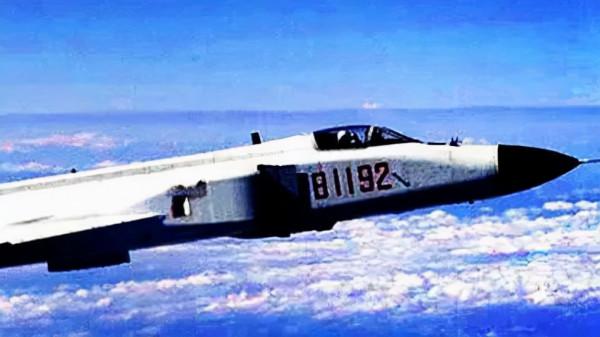 美方蠻橫要求返還飛機並加滿油,我國:飛機零件在這,自己來拿吧 美方蠻橫要求返還飛機並加滿油,我國:飛機零件在這,自己來拿吧