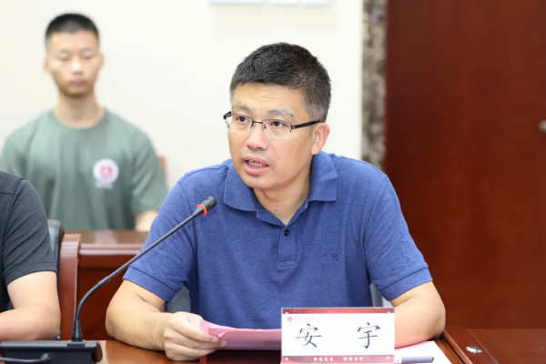 強軍有我!讓青春為國防出彩! 強軍有我!讓青春為國防出彩!