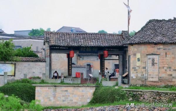 江西的這座古村不僅免費開放，村民身著漢服一天還能掙100元
