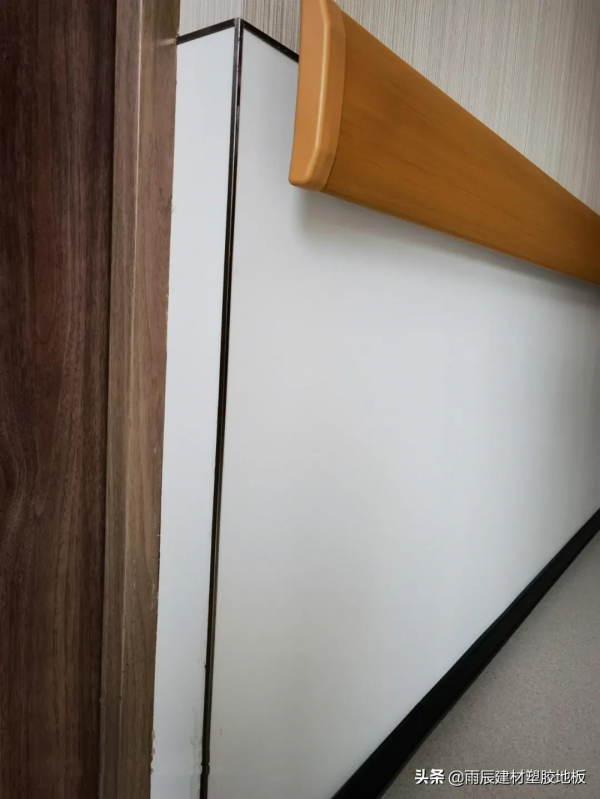 塑膠地板上牆,提升檔次感,空間溫馨自然 塑膠地板上牆,提升檔次感,空間溫馨自然