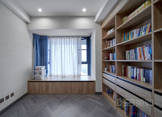 用一間書房，把熊孩子養成別人家的孩子