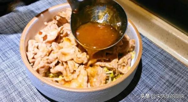 今天分享幾個小技巧~讓你做的水煮肉片也和外面飯點一樣口感嫩滑 今天分享幾個小技巧~讓你做的水煮肉片也和外面飯點一樣口感嫩滑