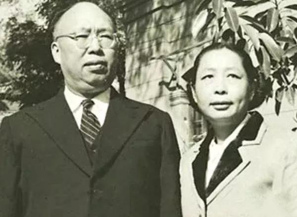 羅榮桓逝世,毛主席夜不能寐,悼念時當眾流淚:這是一個好同志啊 羅榮桓逝世,毛主席夜不能寐,悼念時當眾流淚:這是一個好同志啊