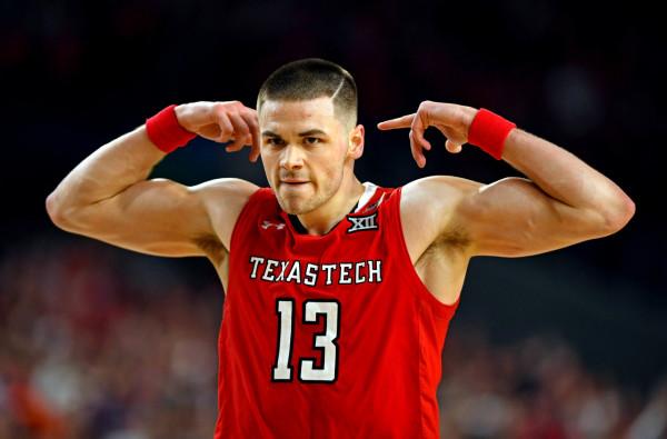 Shams：尼克斯將使用困難特例與馬特-穆尼簽下一份10天短合同