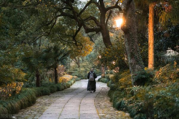 有些人生來就是來還債，有些人生來就是來報恩的