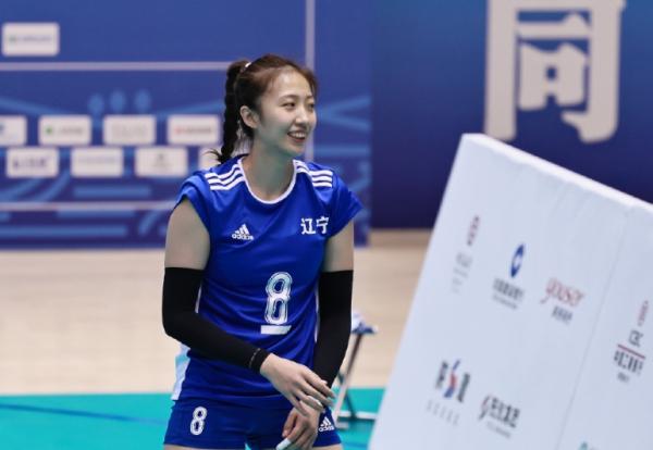 3-0,遼寧女排擊敗河南,第3勝!段放大爆發,朱婷比心觀眾引歡呼 3-0,遼寧女排擊敗河南,第3勝!段放大爆發,朱婷比心觀眾引歡呼