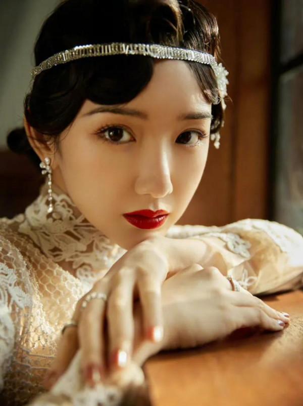 迪麗熱巴VS毛曉彤，誰更接近你心目中的“東方名伶”？