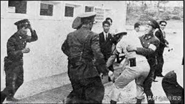板門店也有1棵&OpenCurlyDoubleQuote;小白楊&rdquo;，2名美軍軍官因它被砍死，險些引發戰爭