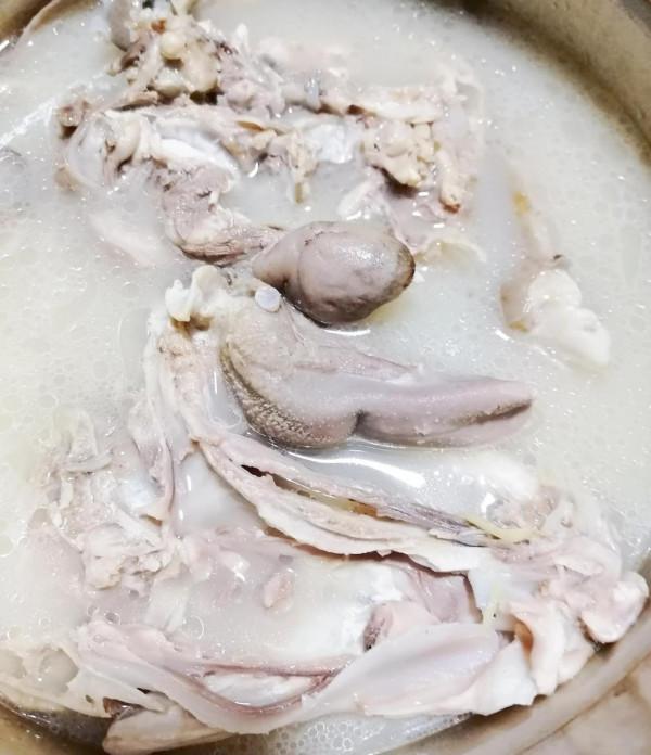 我用一樣秘密武器，讓清燉羊頭不腥不羶，湯鮮味美