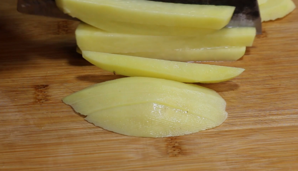 土豆最好吃做法，花2年研究，端上桌瞬間掃光，實在太香了