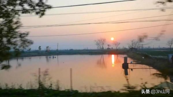 江漢平原上的日落時分