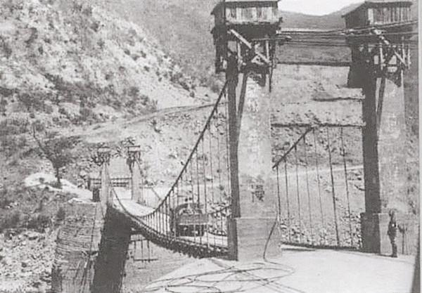 軍史上極為罕見的戰例：我軍用上千條狗擺出怪陣，敵軍不戰而降