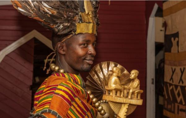 非洲第一個華人酋長鬍介國:有私人武裝,曾捨命救下中國外交官 非洲第一個華人酋長鬍介國:有私人武裝,曾捨命救下中國外交官