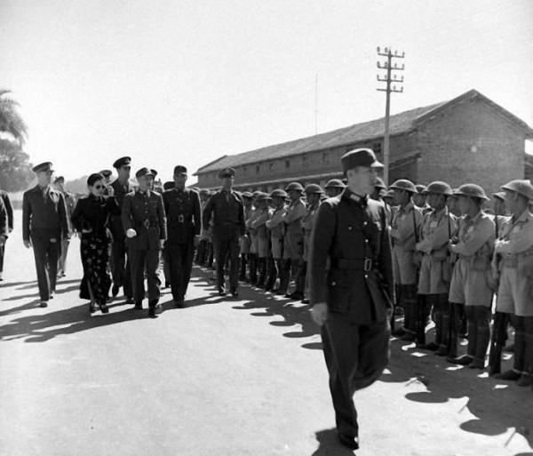 58年金門炮戰，3萬發炮彈打碎的不僅僅是老蔣“反攻大陸”的美夢