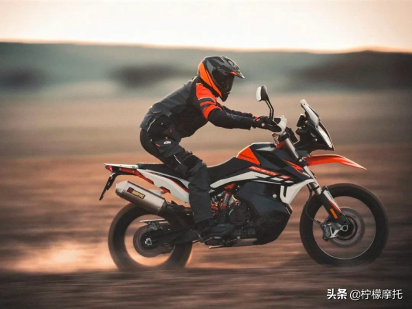 KTM新款890 ADV要加整流罩，還要掛邊箱