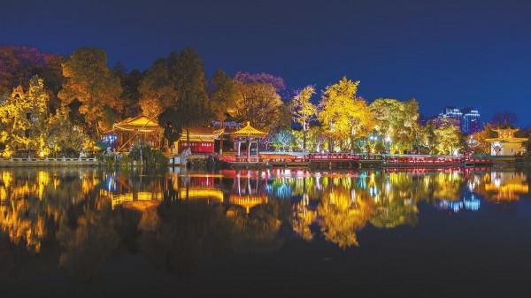 大觀公園猜燈謎放河燈