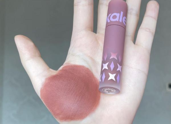 建議“黃皮”女生，買口紅別錯過這5支色號，顯白又氣質