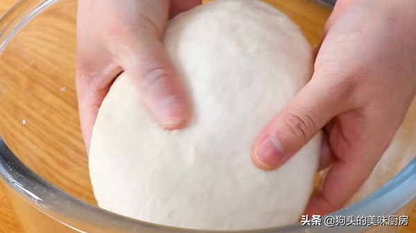 家常蔥油花捲，不用提前發酵，現做現吃，鬆軟又嚼勁，蔥香濃郁