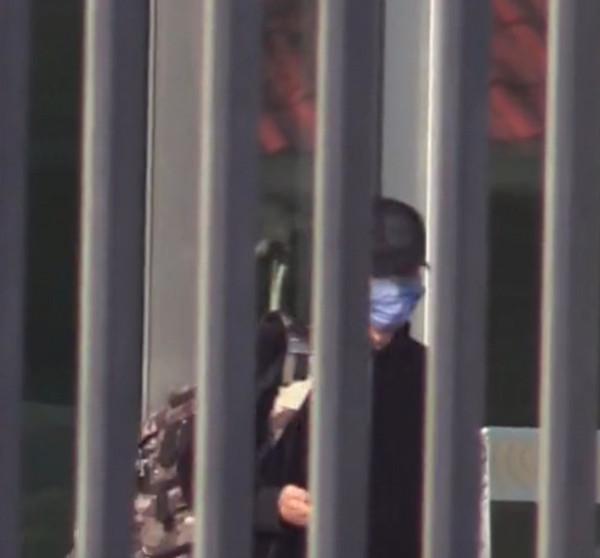 沒有烤瓷牙，沒有動鼻子，面容真實不摻假，這7位明星才配誇好看