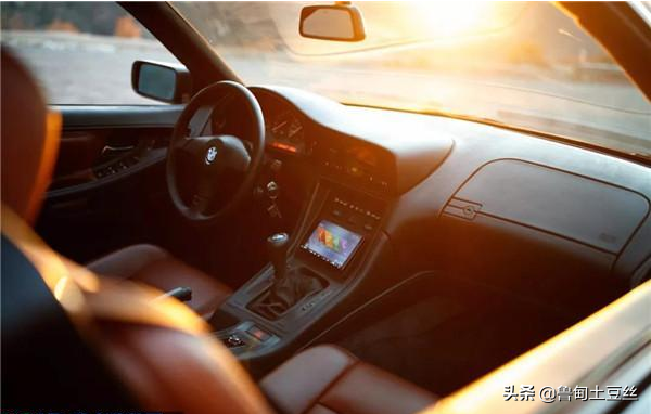 「轂銳馳」對經典致敬的結果—寶馬850Ci 「轂銳馳」對經典致敬的結果—寶馬850Ci