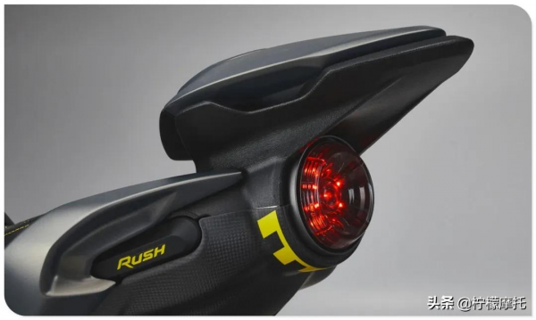 限量 300 臺的移動藝術!2021 Rush 1000 買就送賽車套件 限量 300 臺的移動藝術!2021 Rush 1000 買就送賽車套件