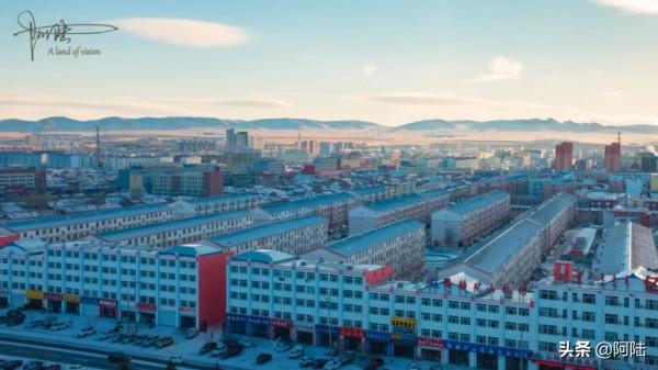 在冬天穿梭於內蒙古的各個城市,可以感受到與眾不同的一路冰雪 在冬天穿梭於內蒙古的各個城市,可以感受到與眾不同的一路冰雪