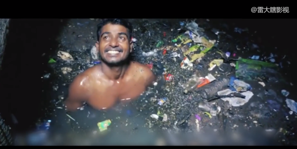 印度掏糞工:徒手幹活又髒又危險,每隔5天就會有人身亡!紀錄片 印度掏糞工:徒手幹活又髒又危險,每隔5天就會有人身亡!紀錄片