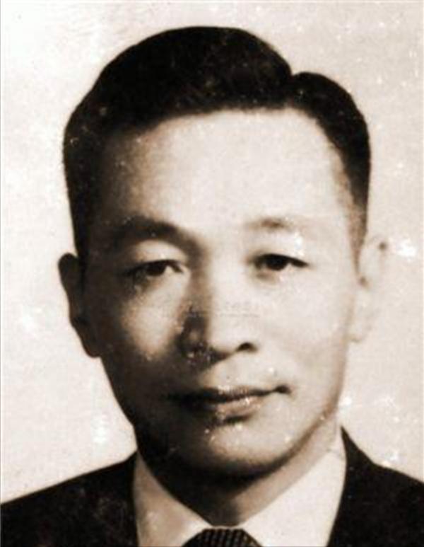 戴笠的得意門生,打入延安內部加入共產黨,謀劃刺殺毛主席 戴笠的得意門生,打入延安內部加入共產黨,謀劃刺殺毛主席