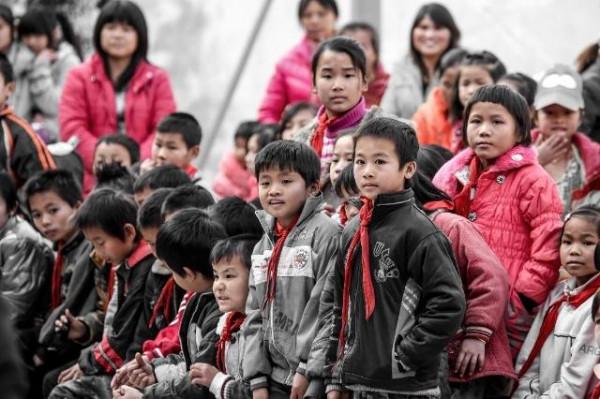 河南農村娃677分上清華,一家養豬艱難生活,為5000塊學費發愁 河南農村娃677分上清華,一家養豬艱難生活,為5000塊學費發愁