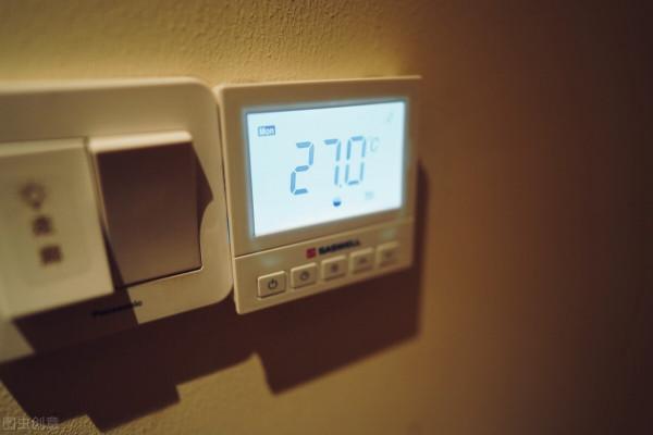 電熱膜地暖有著廣泛的市場銷量