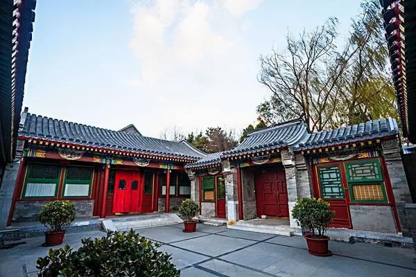 北京蹬三輪大爺1小時掙150元,住四合院,真正身份是“貝勒” 北京蹬三輪大爺1小時掙150元,住四合院,真正身份是“貝勒”