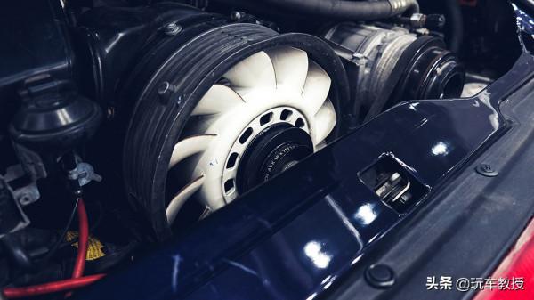 這臺又醜又舊的保時捷911，為啥開過的人都愛到不行？