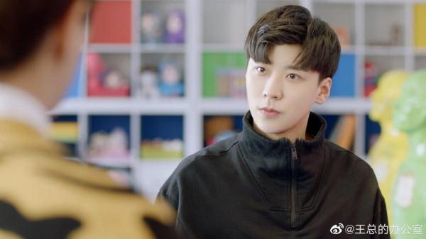 和馬龍曾是省隊隊友，參加13屆《快男》出道，後拍戲當上男一號