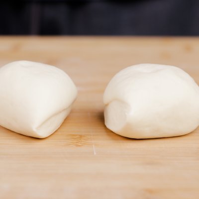 爆好吃！吃這菜雙色黑芝麻手指包，米飯你得多備點