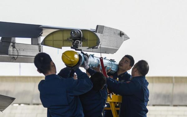 高燃大圖！直擊空軍航空兵某團紅藍對抗訓練