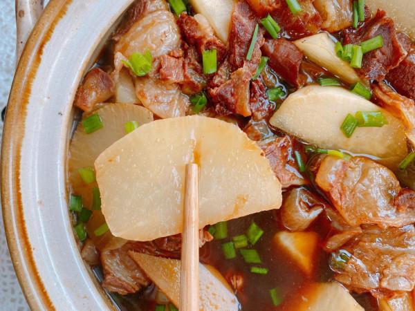 30一斤的牛筋,這樣做比牛肉還香,Q彈軟爛入味,上桌湯汁都不剩 30一斤的牛筋,這樣做比牛肉還香,Q彈軟爛入味,上桌湯汁都不剩