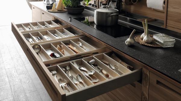 日本家庭一塵不染不是沒道理的，一個玄關藏多個細節，下沉值得學