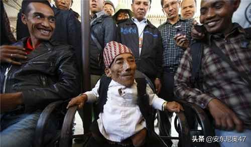 世界上最矮的人是誰