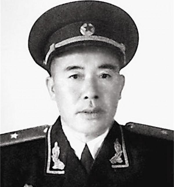 上甘嶺戰役的4個功臣師長,他們都是誰?1955年授予什麼軍銜? 上甘嶺戰役的4個功臣師長,他們都是誰?1955年授予什麼軍銜?