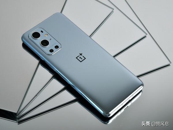 一加10 Pro攜120W快充上線，哈蘇影像+頂級E5屏，驍龍898坐鎮