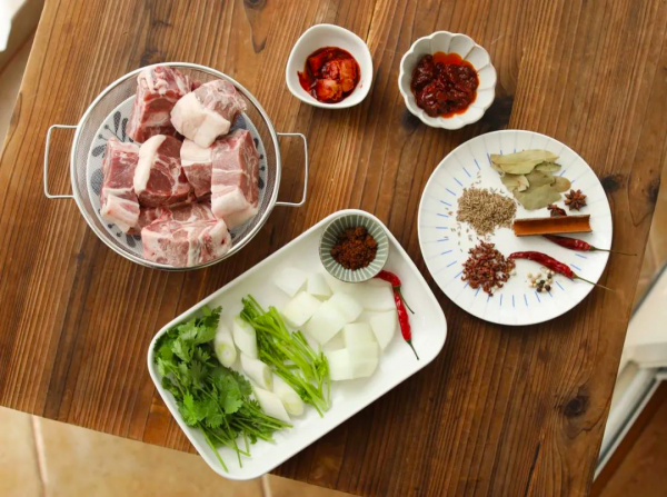 一口就把人饞哭！奶香濃郁無羶味的羊肉今年冬天必須安排上