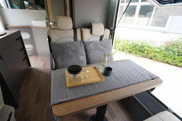 眾銳工設首款C型房車上市，隱藏式廚房觀景會客廳，設計獨具匠心