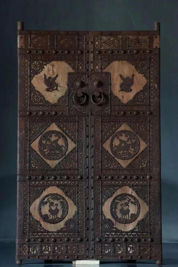 耕讀傳家鐵藝木門，榆木畫案，楠木書案