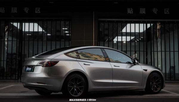 特斯拉-Model3貼膜LBFILM改色膜液態金屬鋁水銀