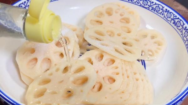 秋日忌寒涼,多吃3紅3白,少吃2綠,潤肺去秋燥,一家老小身體棒 秋日忌寒涼,多吃3紅3白,少吃2綠,潤肺去秋燥,一家老小身體棒