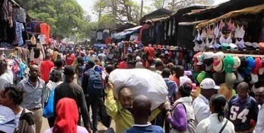 中國捐贈到非洲的舊衣服，後來都怎麼處理了？看完你還捐不捐？