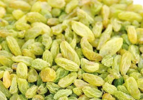 新年必備的零食清單，寓意大吉大利，財源廣進