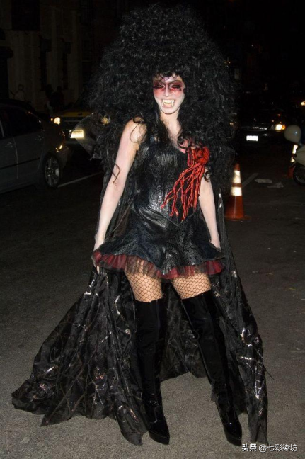 陳妍希陪兒子過萬聖節,這個做法有錯嗎?明星過洋節再引熱議 陳妍希陪兒子過萬聖節,這個做法有錯嗎?明星過洋節再引熱議